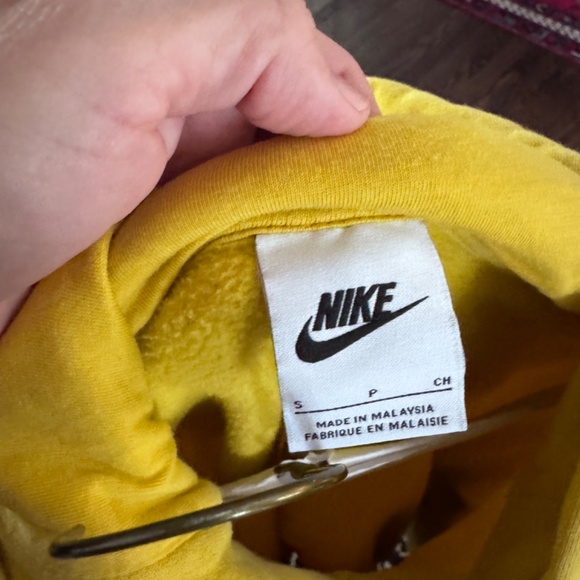 Nike Yellow Cropped Hoodie - Picture 3 of 3